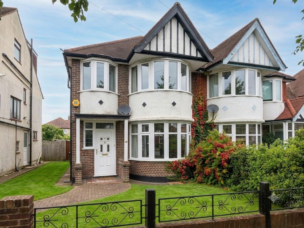 Hale Drive, Mill Hill, NW7, London